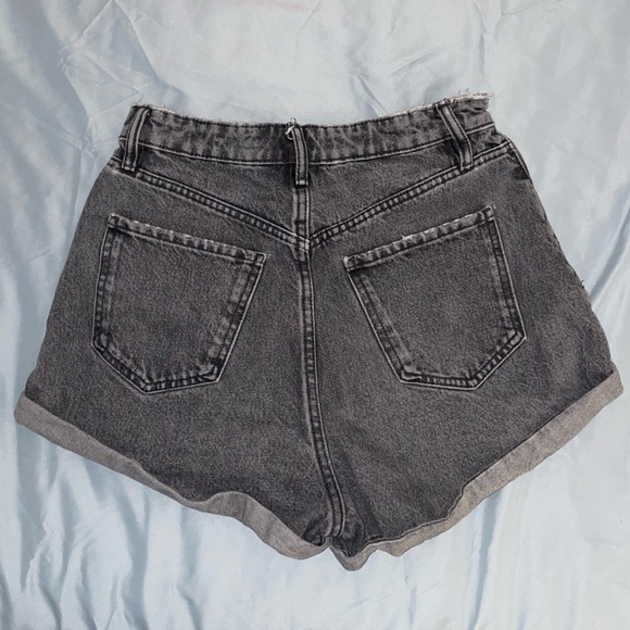 Zara Jean Shorts - Picture 2 of 3
